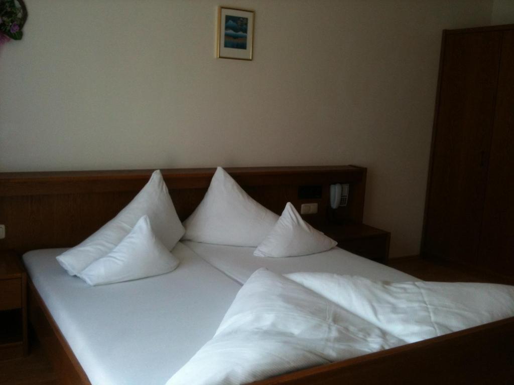 Pension Larchenhof Maurach  Oda fotoğraf